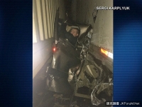 26車連環撞　男子被2輛聯結車夾殺…　輕傷！
