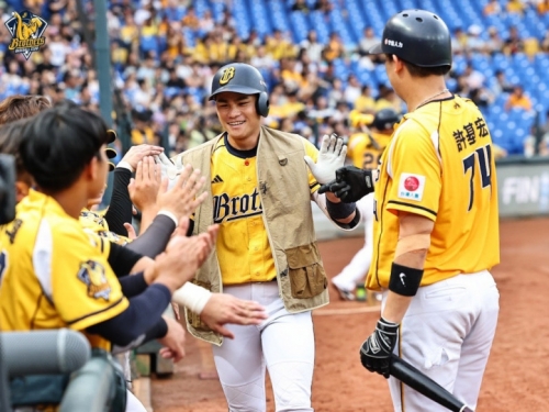 中職》宋晟睿開轟、王威晨前2打席4打點！ 兄弟單局雙轟暫領先獅隊