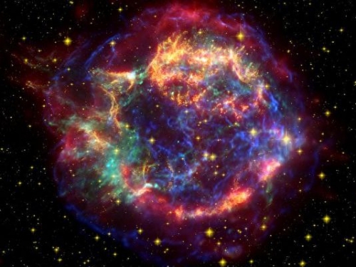 快看 仙后座突然出現一顆超新星