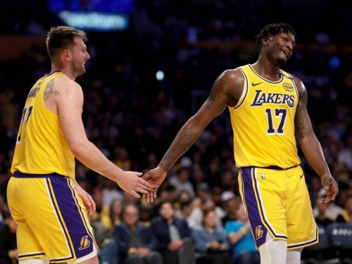 NBA》湖人留不住？主力「3D」前鋒拒絕4.4億球員選項 進自由市場