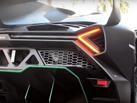 美國街頭出現Lamborghini Veneno Roadster逛大街！