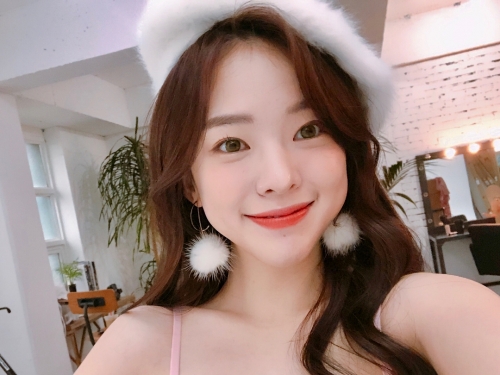 少女的酥胸！專拍內衣「網拍嫩模」IG滿滿福利！這帳號不追會心痛啊！