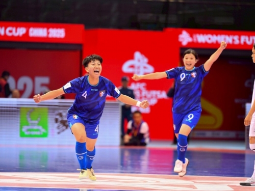 足球》台灣隊6：1大勝烏茲別克 亞足聯女子五人制亞洲盃開紅盤